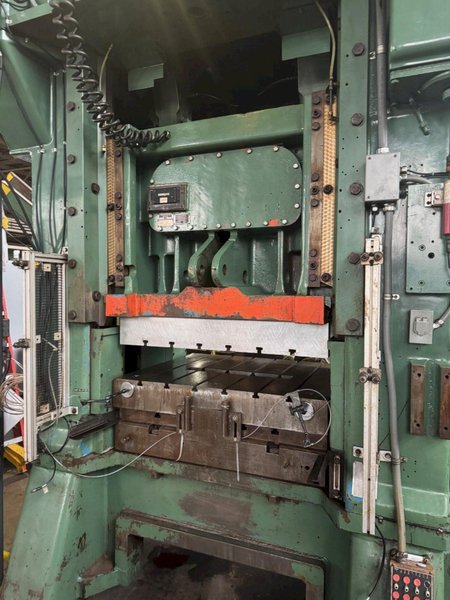 150 TON MINSTER E2-150-42-30 HEVI-STAMPER STRAIGHT SIDE PRESS. STOCK # 0882825
