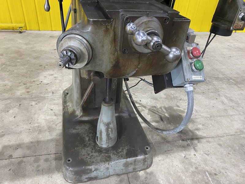 2 HP BRIDGEPORT SERIES I VERTICAL MILL / MILLING MACHINE: STOCK #20697
