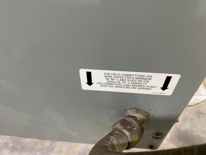 30 KVA SQUARE D 480 - 208Y/120 VOLT ELECTRICAL TRANSFORMER: STOCK 18911