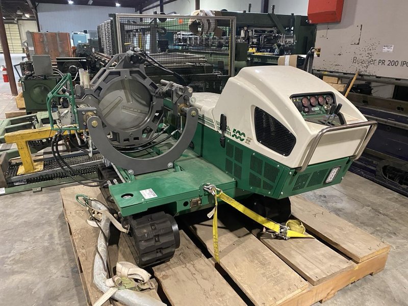 McElroy TracStar® 500 Series II Track Mounted Fusion Machine, 2000 – 18 Track, 2-Jaw