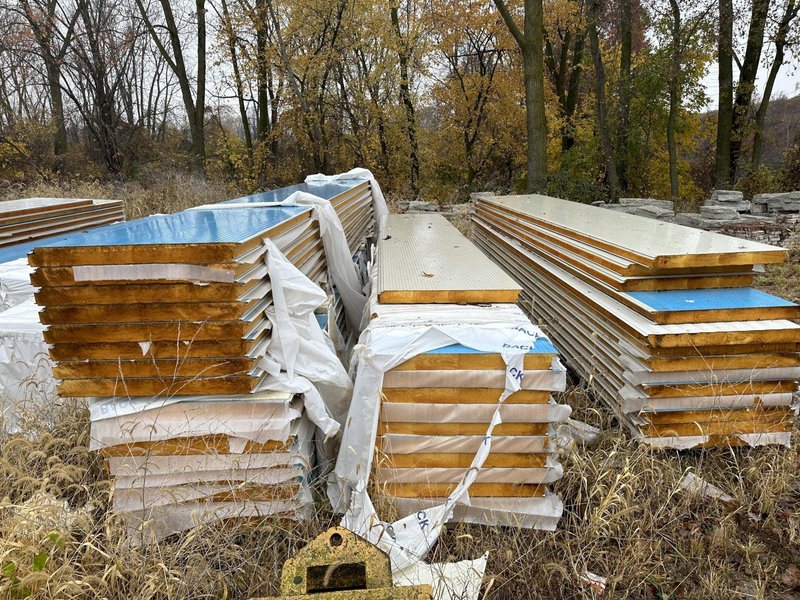 36&quot; CF SERIES-VERTICAL DOUBLE SIDED INSULATED WALL PANELS. STOCK # 1056122