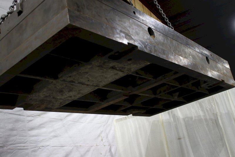 10&#039; X 5&#039; X 16&quot; T SLOTED FLOOR PLATE: STOCK #76042