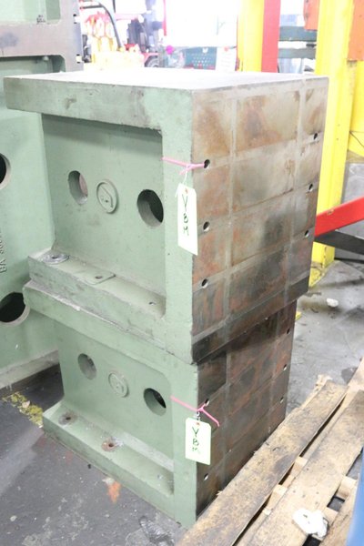 23&quot; X 32&quot; X 27&quot; CAST ANGLE PLATE: STOCK #12240