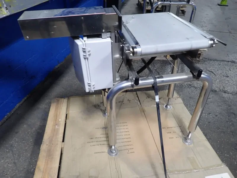 AND 20" X 12" REJECT TABLE