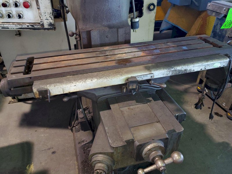 2 HP BRIDGEPORT SERIES 1 VARIABLE SPEED VERTICAL MILL. STOCK # 0106823