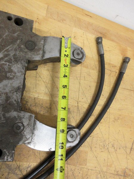 SMW-Autoblok SLU-3 Hydraulic Compact Self Centering Steady Rest- Auction Item