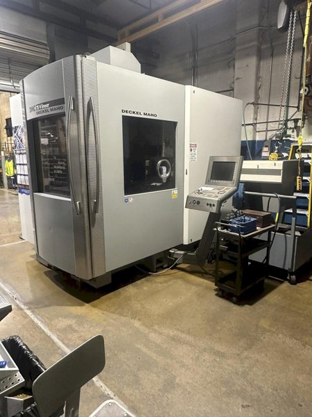 2004 DMG DECKEL MAHO MODEL #75V-LINEAR GANTRY STYLE CNC VERTICAL MACHINING CENTER / VMC: STOCK #21988