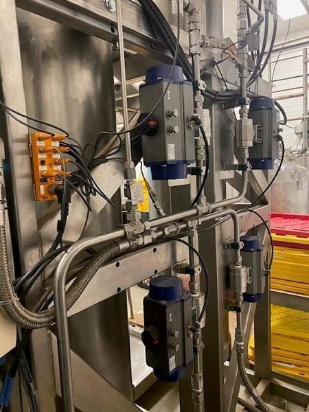 Isolate Systems CDMH.200-2X-2F Botanical CO2 Extraction System, 2021 – Less than 40 Hours