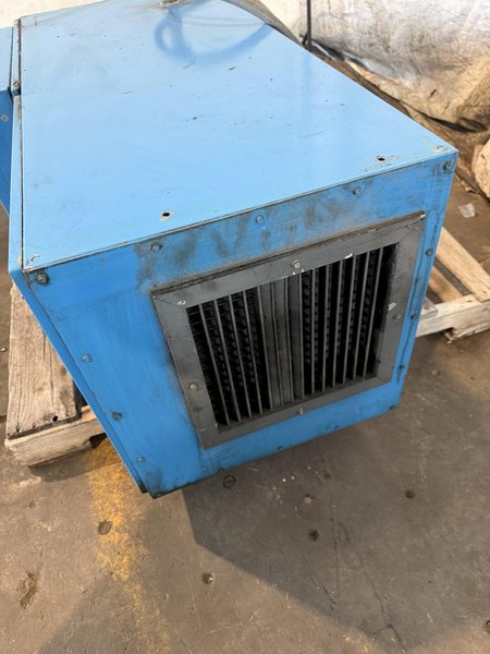 TRION AIR CLEANING SYSTEM. STOCK # 0650226
