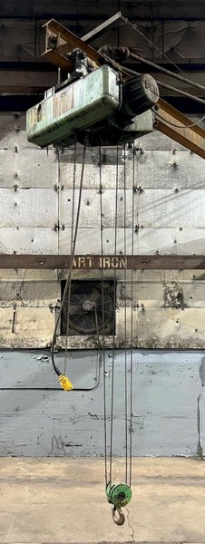 3000 LBS (1.5 TON) P&amp;H MOTORIZED POWER CABLE HOIST: STOCK 18433