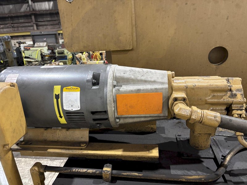 325 TON X 12' STANDARD INDUSTRIAL HYDRAULIC PRESS BRAKE NEW 2003 FLOOR STANDING NO PIT: YOBRO #23963