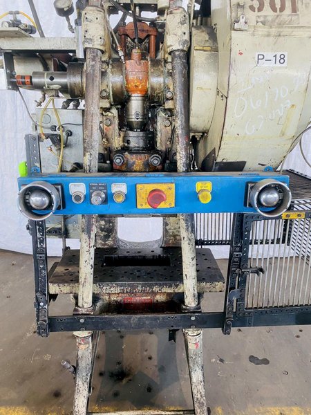 28 TON WALSH MODEL 28 OBI PRESS. STOCK # 0617020