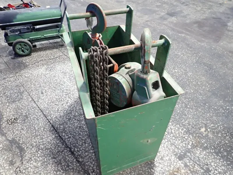 CM, JET 10 TON HOISTS