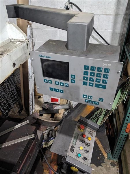 12′ x 275 Ton Piranha Pro Series 2 CNC Hydraulic Press Brake, 2000 – Delem CNC Control