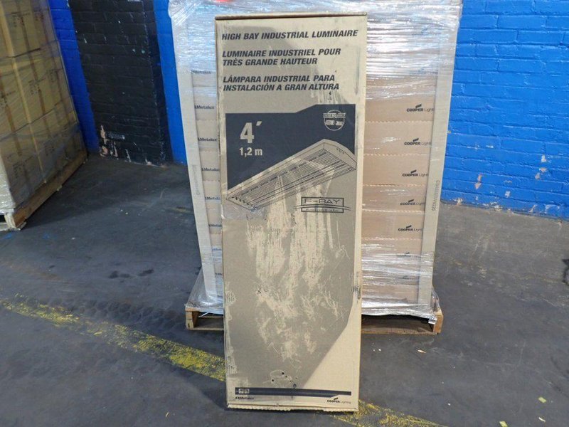 COOPER LIGHTING 4' HIGH BAY INDUSTRIAL LUMINAIRE  -  HBI632PS-MP