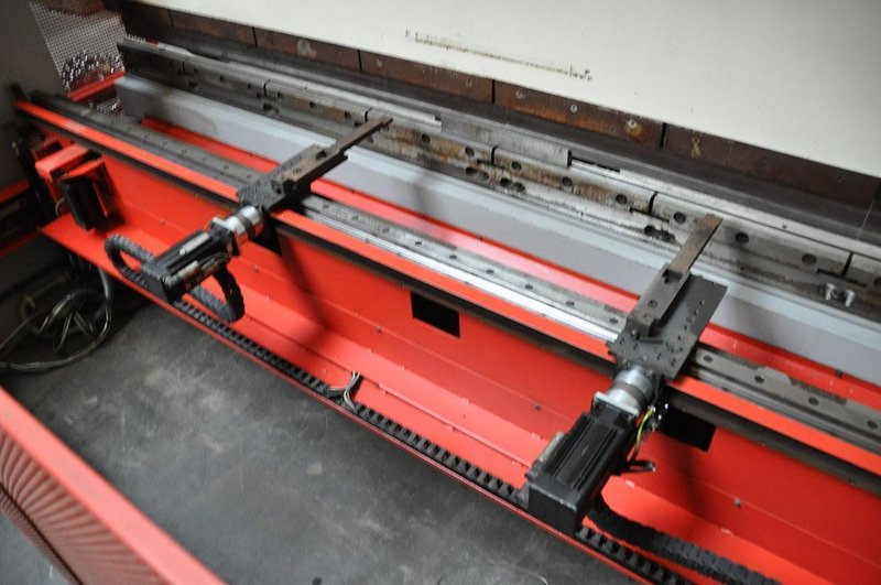 Beyeler Bystronic - PR6 200 ton x 4100 mm CNC