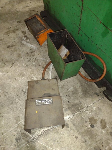 105 TON HILL ACME MODEL #6A HYDRAULIC IRONWORKER W/ CLAMPING: STOCK #22832