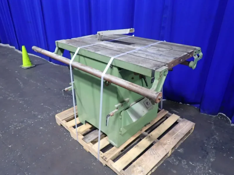 ULIMA 42" X 28" TABLE SAW