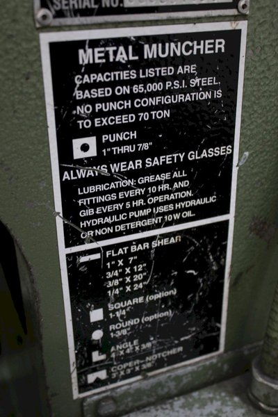 4&quot; X 4&quot; X 3/8&quot; METAL MUNCHER HYDRAULIC IRONWORKER:  STOCK #75682