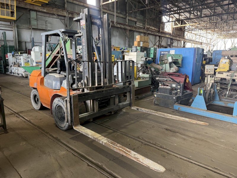 7300 LBS TOYOTA MODEL #7FGU35 FORKLIFT: YOBRO #24550