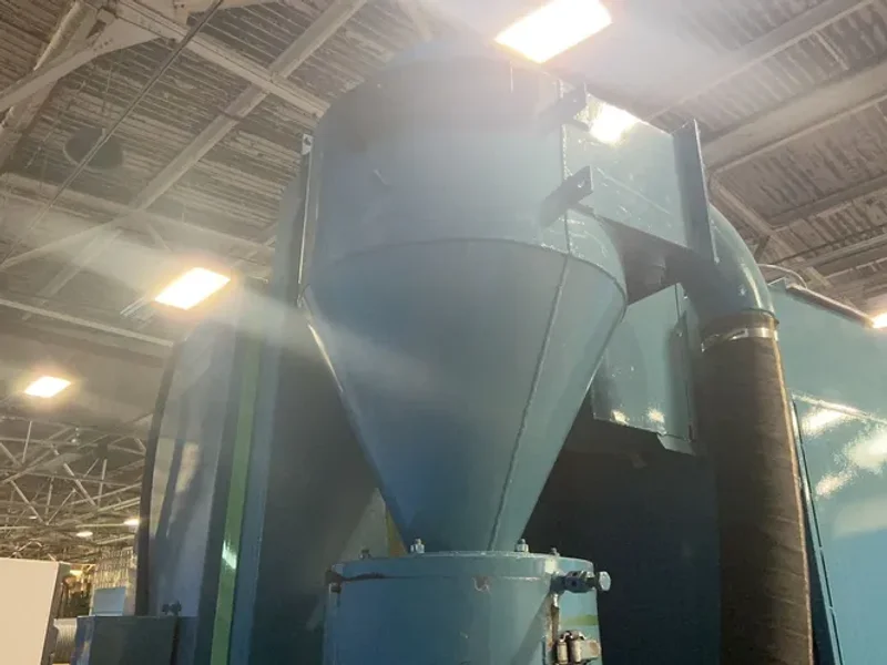ABRASIVE BLAST SYSTEMS, INC 32” X 32” X 28” ON MOVING TABLE BLAST CABINET