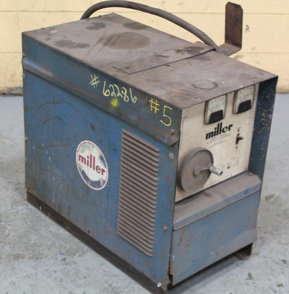 MILLER MODEL CP - 300 WELDER: STOCK #62286
