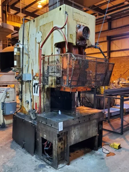 AIDA 121 TON GAP FRAME PRESS, S/N 00211-2624, STOCK# 14194J