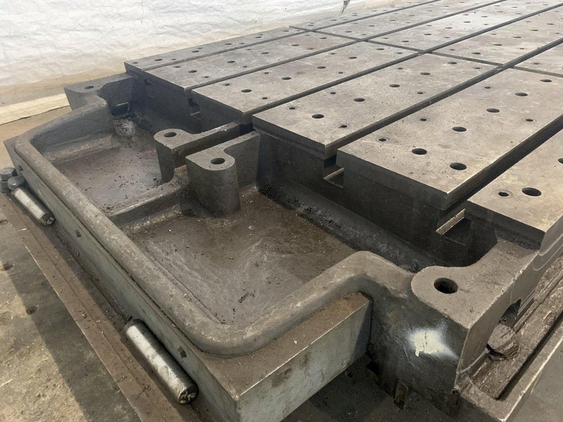 60&quot; X 168&quot; X 9&quot; T-SLOTTED FLOOR PLATE. STOCK # 0416923