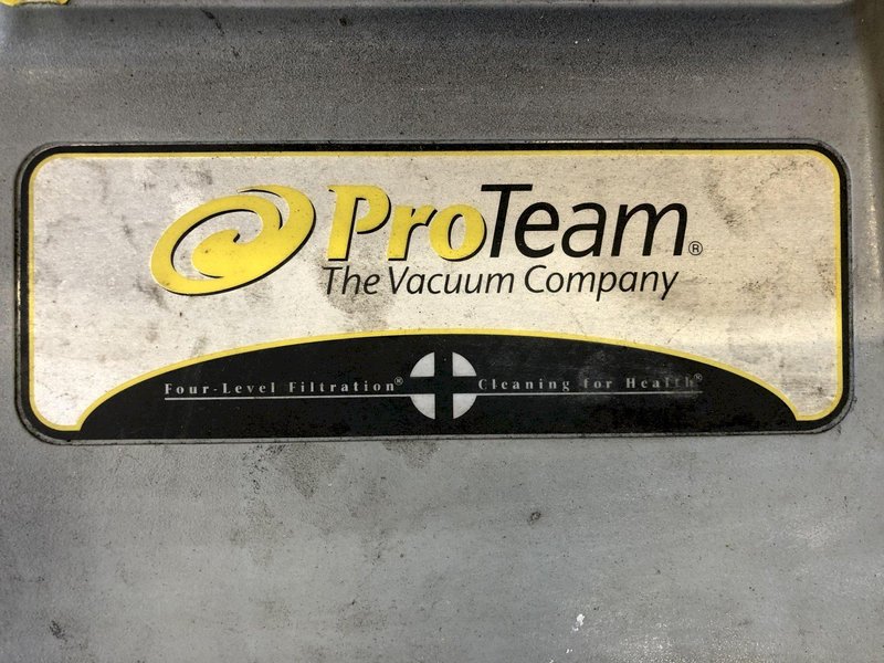 PRO TEAM MODEL 1500XP VACUUM CLEANER: STOCK #13956