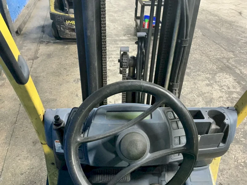 HYSTER 4800 LBS PROPANE FORKLIFT  -  S50FT