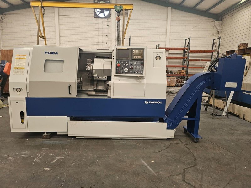 2001 Doosan Puma 230B CNC Lathe For Sale