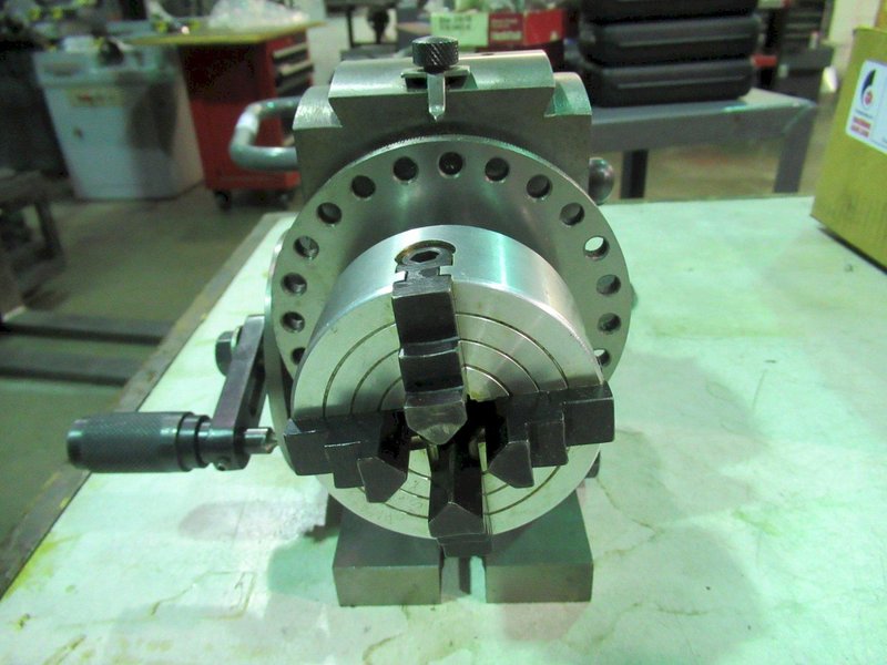 Tilting Dividing Head with Chuck and (3) Dividing Plates- Auction Item