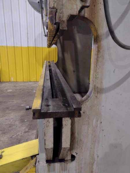 150 TON X 10' DRIES AND KRUMP CHICAGO MODEL #410-D MECHANICAL PRESS BRAKE: YOBRO #24980