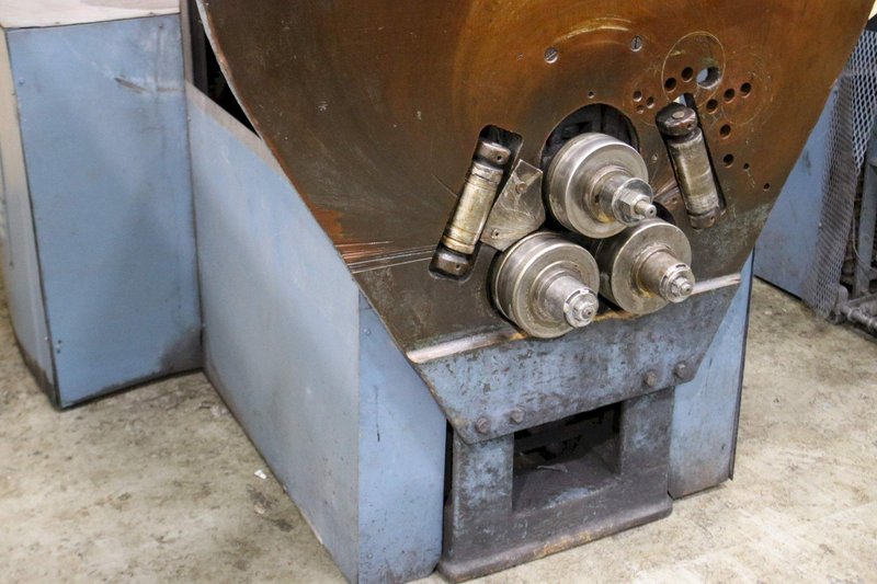 2' X 2' X 1/4' KLING MODEL #0 ANGLE ROLL: STOCK #71157