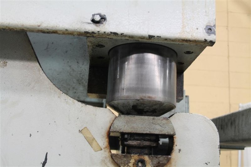 135 X 10' PACIFIC FABRI-FORMER II HYDRAULIC PRESS BRAKE: STOCK #61118