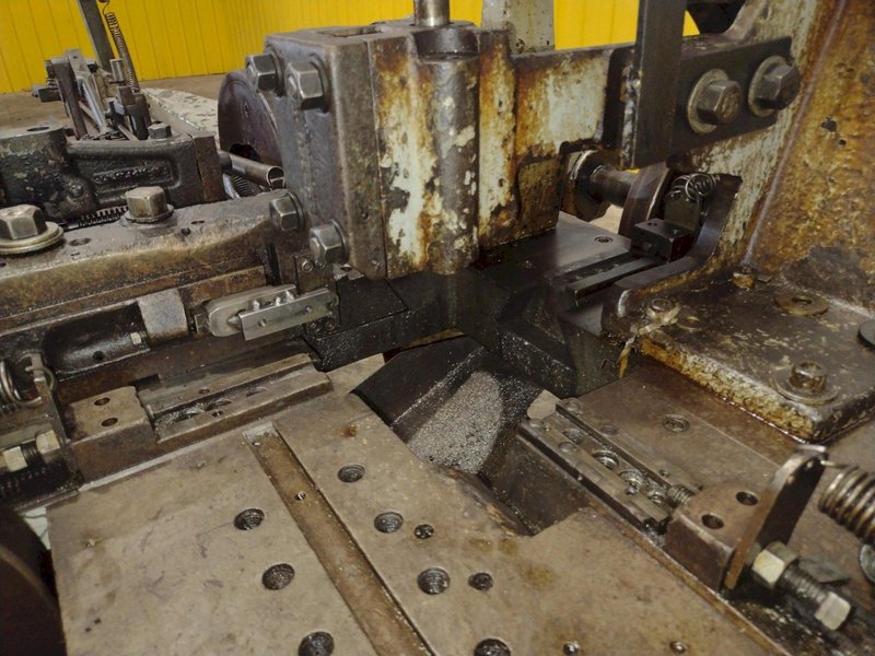 NILSON TYPE S326 FOUR-SLIDE WIRE FORMING MACHINE: YOBRO #24038