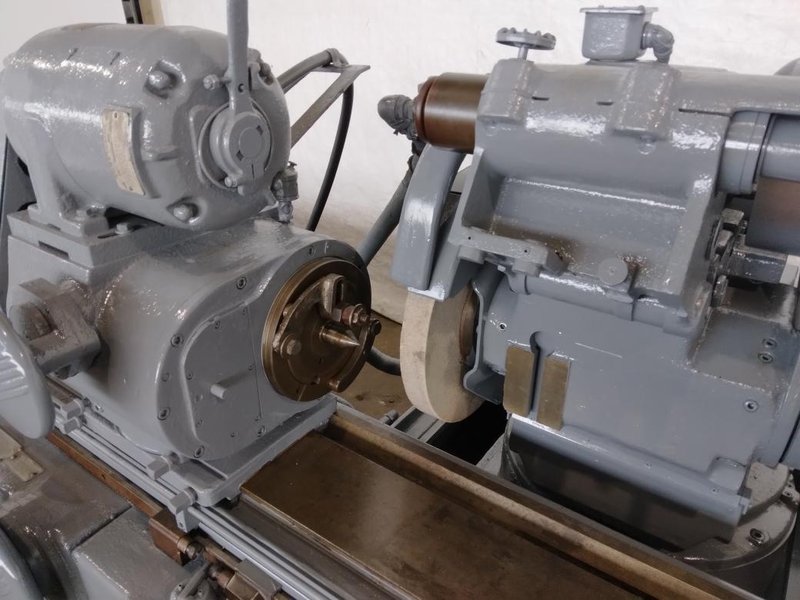 16" X 72" CINCINNATI UNIVERSAL CYLINDRICAL GRINDER. STOCK # 0743522.