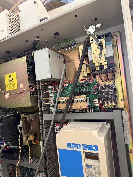 HAAS VF-3 CNC VERTICAL MACHINING CENTER W/ TOOLING. STOCK #1008225