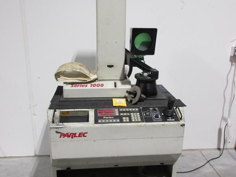 Parlec Series 1000 Tool Presetter with 40 &amp; 50 Taper Adapters and Powered Movement- Auction Item