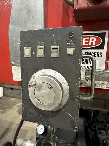 80 TON x 8' AMADA MODEL #RG-80 HYDRAULIC PRESS BRAKE NC9-EX CONTROL: STOCK #19753