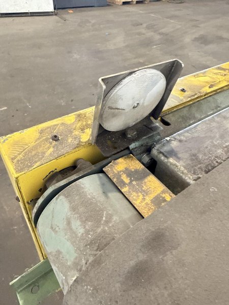 18" WIDE X 48"/60" LONG HYTROL POWERED BELT CONVEYORS. STOCK # 0640023.