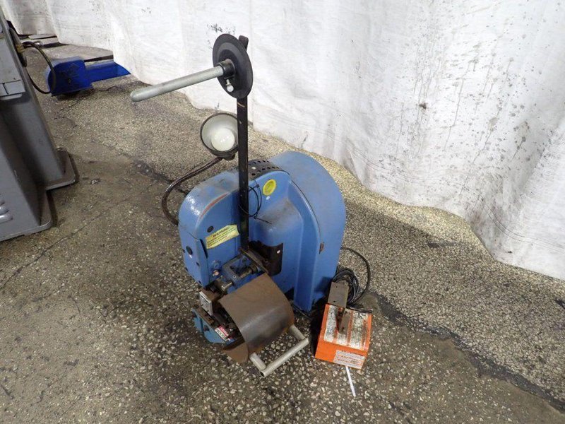 AMP TERMINATING CRIMPING PRESS  -  MINI-APP-ADJ-BASE