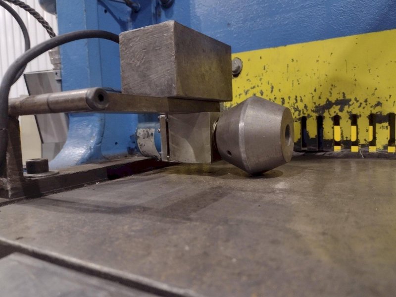 52″ x 14 GAUGE WYSONG MODEL #HS-1252 MECHANICAL SHEAR