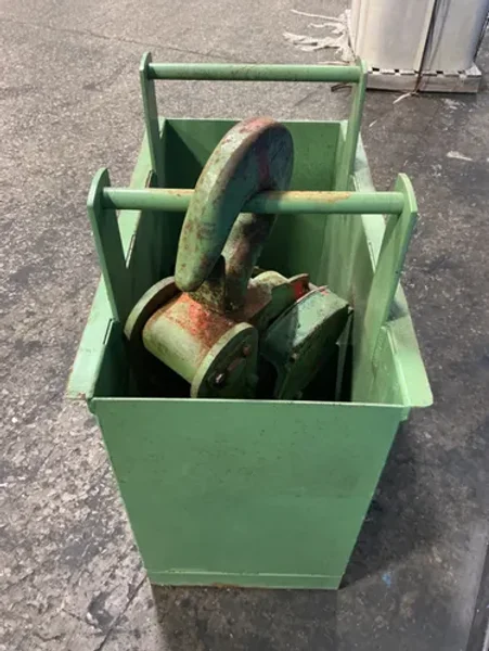 15 TON HOIST