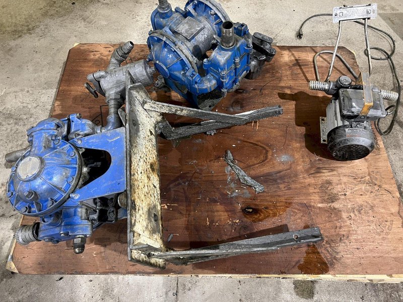 PUMP WITH MOTOR: STOCK #20646