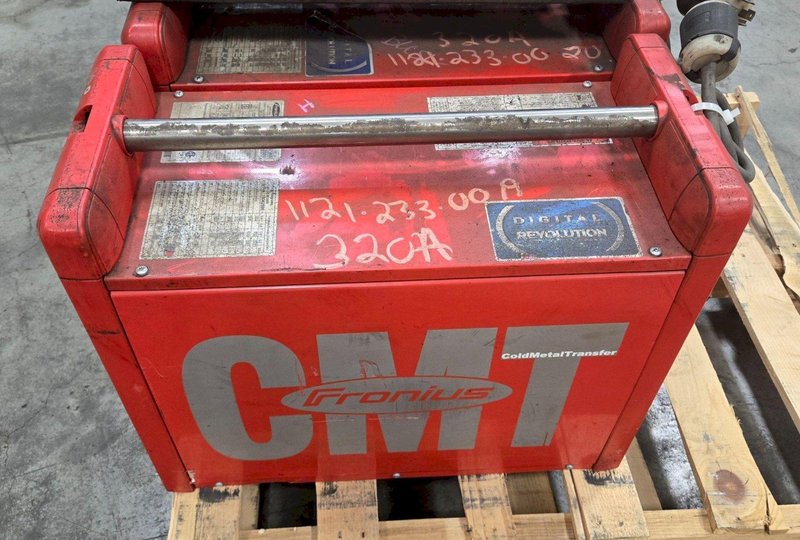 FRONIUS TRANSPULS SYNERGIC 3200 CMT WELDER 4075137800  USED