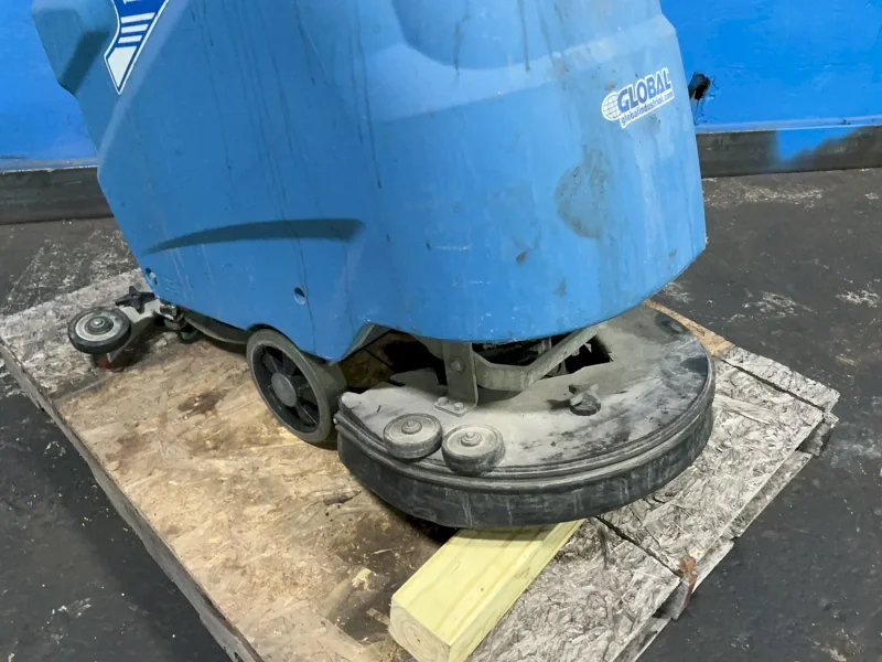 GLOBAL INDUSTRIAL FLOOR SCRUBBER DRYER  -  261990