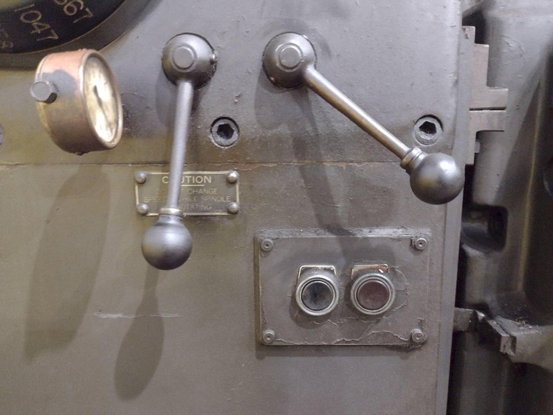 CINCINNATI NO. 4 VERTICAL MILLING MACHINE: YOBRO #24460