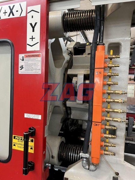 Cincinnati Milacron Used MM725 Injection Molding Machine, 725 US Ton, 460V