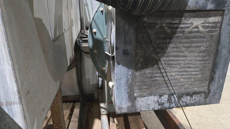 TREK AUTOMATIC CONVEYOR PARTS WASHER USED